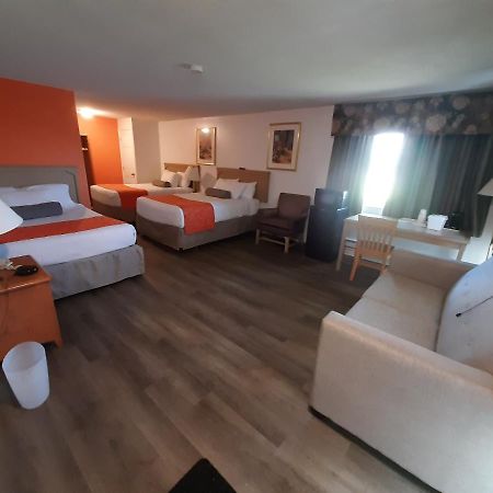 ฮาวเวิร์ด จอห์นสัน บาย วินด์แฮม วูดสต็อก นิวบรันสวิก Hotel วู้ดสต็อค ภายนอก รูปภาพ