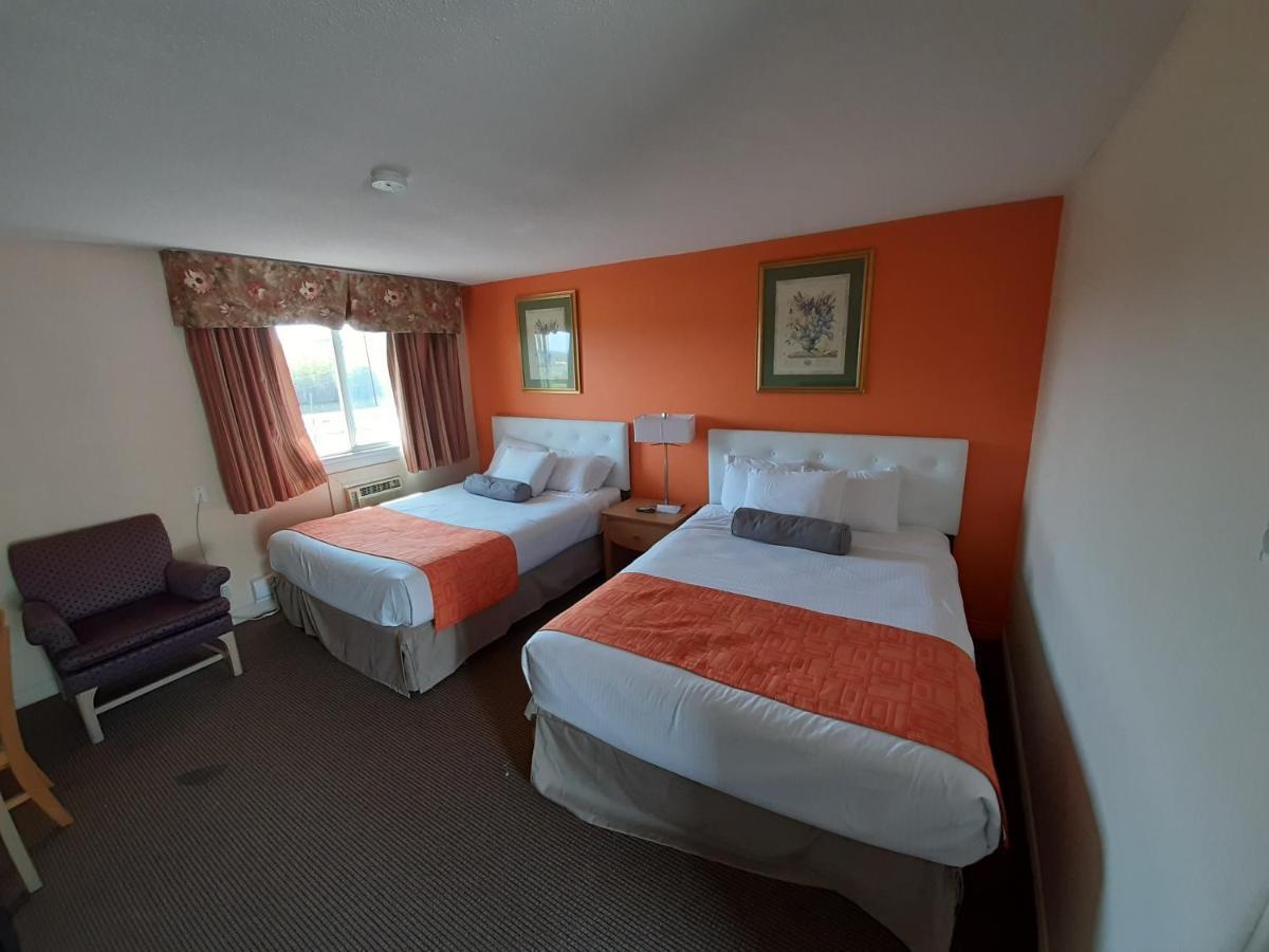 ฮาวเวิร์ด จอห์นสัน บาย วินด์แฮม วูดสต็อก นิวบรันสวิก Hotel วู้ดสต็อค ภายนอก รูปภาพ