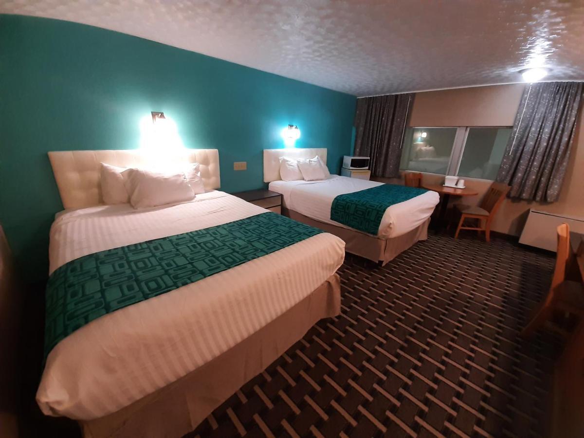 ฮาวเวิร์ด จอห์นสัน บาย วินด์แฮม วูดสต็อก นิวบรันสวิก Hotel วู้ดสต็อค ภายนอก รูปภาพ