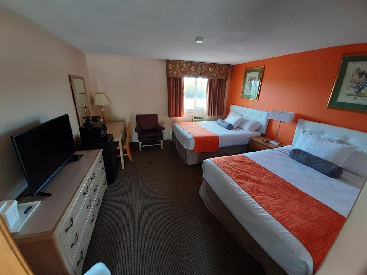 ฮาวเวิร์ด จอห์นสัน บาย วินด์แฮม วูดสต็อก นิวบรันสวิก Hotel วู้ดสต็อค ภายนอก รูปภาพ