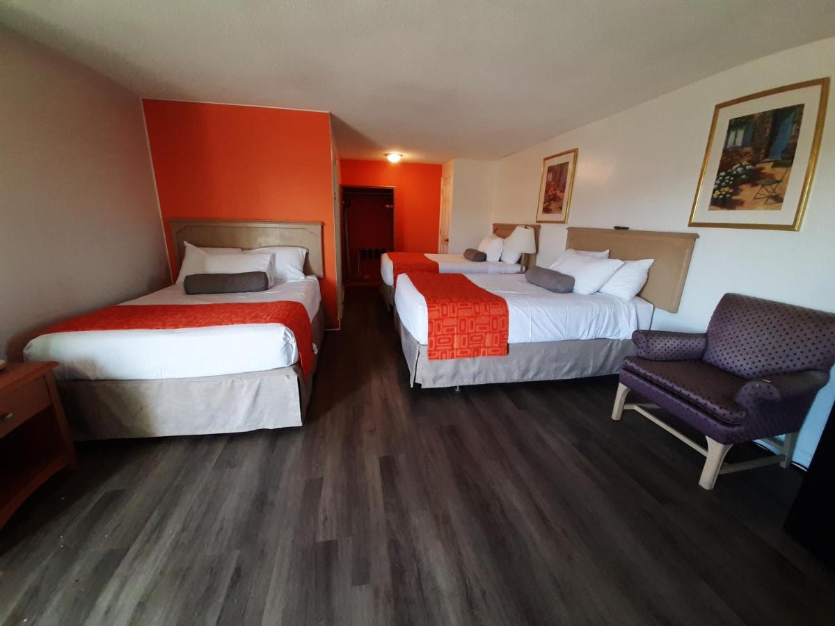 ฮาวเวิร์ด จอห์นสัน บาย วินด์แฮม วูดสต็อก นิวบรันสวิก Hotel วู้ดสต็อค ภายนอก รูปภาพ